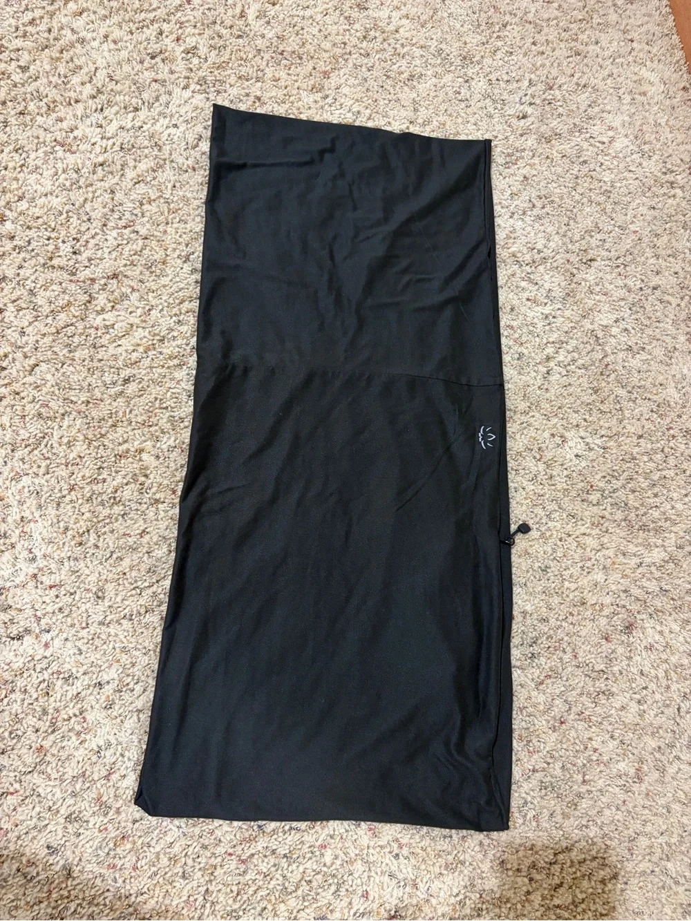 Beyond Yoga Black Pocket Infinity Wrap Scarf Active Athletic Running One Size